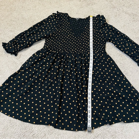 Madewell Lucie V-Neck Smocked Mini Dress in True Black Oval Dot. Size Medium. - Picture 9 of 10